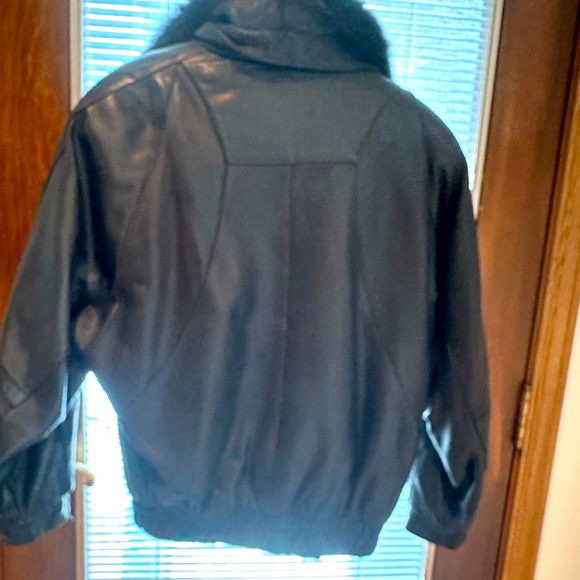 Mens leather and fur jacket - Picture 3 of 6